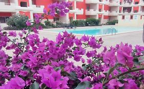 Sal Service Red Moradias Residence With Pool